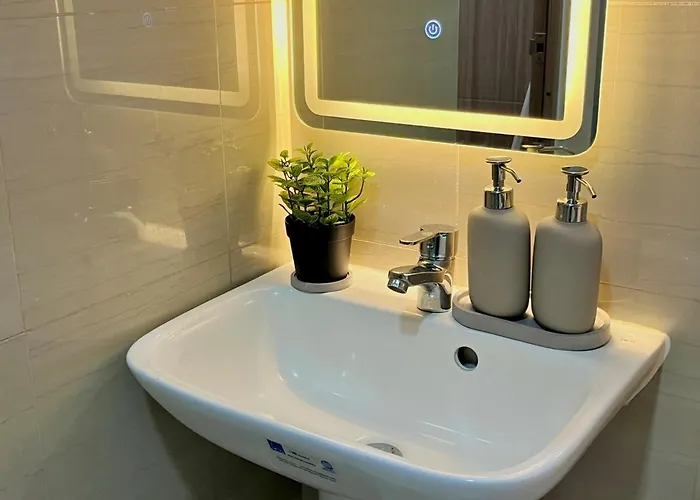 Liwayway Apartment *