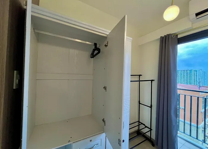 Apartment Liwayway *
